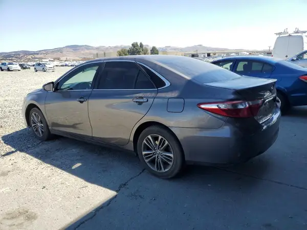 4T1BF1FK5HU401260 2017 TOYOTA CAMRY - Image 2