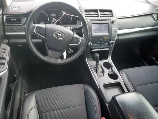4T1BF1FK5HU401615 2017 TOYOTA CAMRY - Image 8