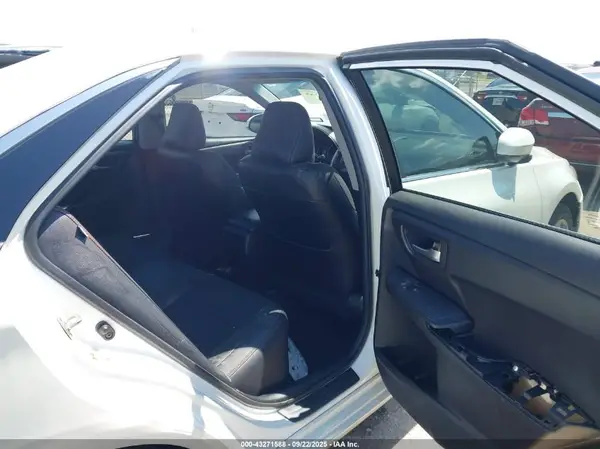 4T1BF1FK5HU402165 2017 TOYOTA CAMRY - Image 8