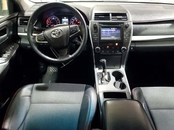 4T1BF1FK5HU403882 2017 TOYOTA CAMRY - Image 8