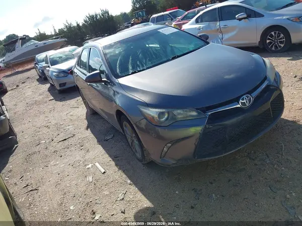 4T1BF1FK5HU405521 2017 TOYOTA CAMRY - Image 1