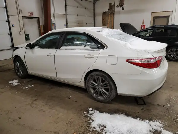 4T1BF1FK5HU408452 2017 TOYOTA CAMRY - Image 2