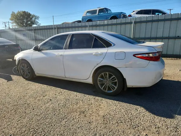 4T1BF1FK5HU409441 2017 TOYOTA CAMRY - Image 2