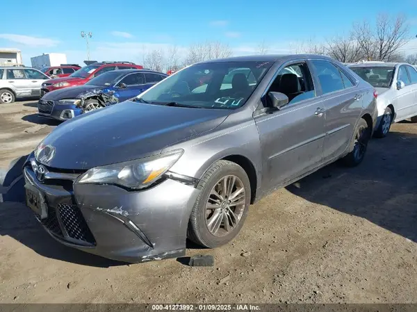 4T1BF1FK5HU411691 2017 TOYOTA CAMRY - Image 2