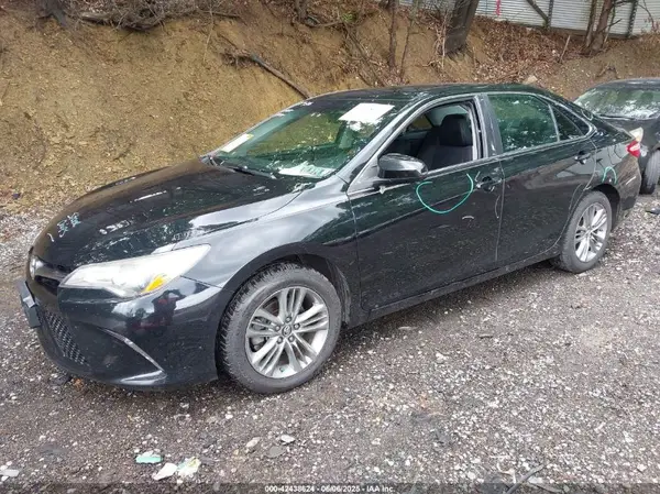 4T1BF1FK5HU413456 2017 TOYOTA CAMRY - Image 2