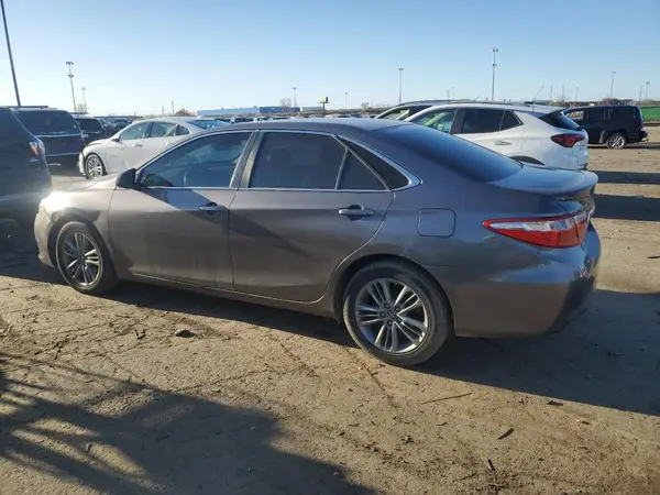 4T1BF1FK5HU414641 2017 TOYOTA CAMRY - Image 2