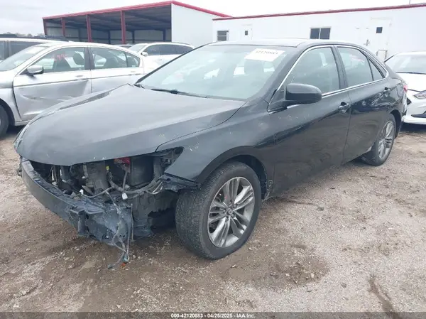 4T1BF1FK5HU419547 2017 TOYOTA CAMRY - Image 2