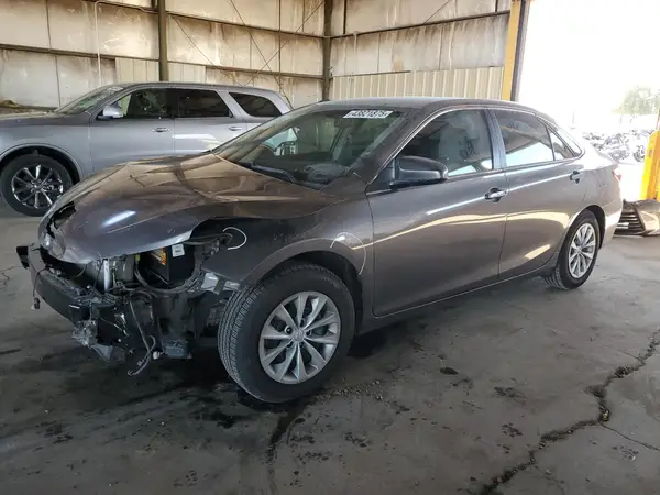 4T1BF1FK5HU423193 2017 TOYOTA CAMRY - Image 1