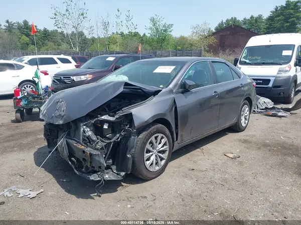 4T1BF1FK5HU427681 2017 TOYOTA CAMRY - Image 2