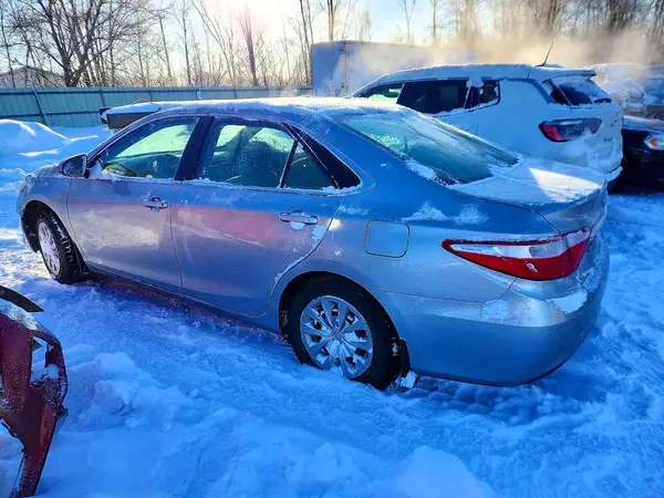 4T1BF1FK5HU427728 2017 TOYOTA CAMRY - Image 2