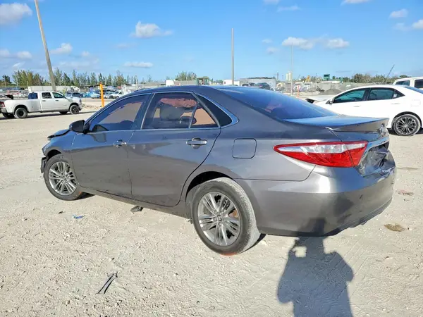 4T1BF1FK5HU429866 2017 TOYOTA CAMRY - Image 2