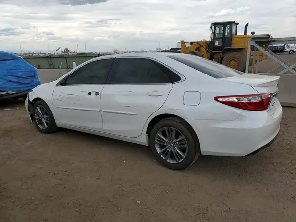 4T1BF1FK5HU431360 2017 TOYOTA CAMRY - Image 2