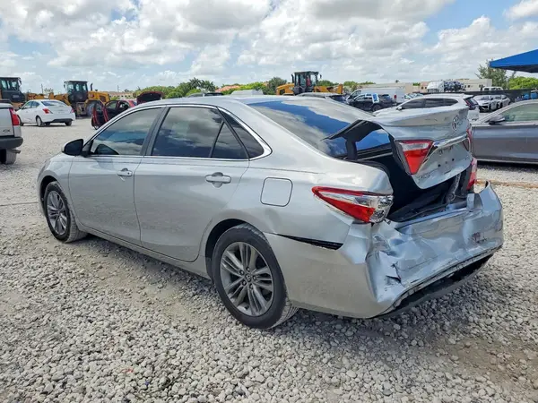 4T1BF1FK5HU431729 2017 TOYOTA CAMRY - Image 2