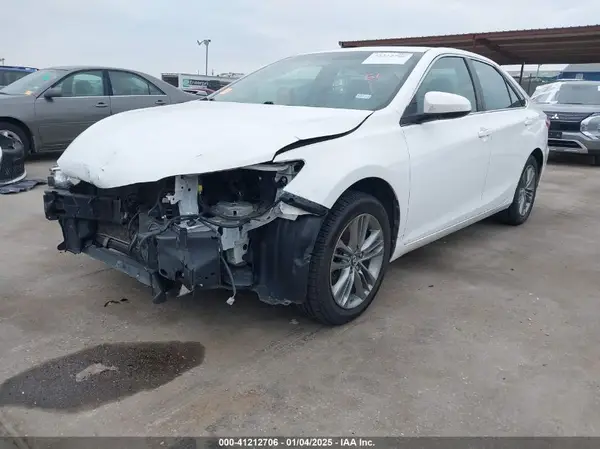 4T1BF1FK5HU434193 2017 TOYOTA CAMRY - Image 2