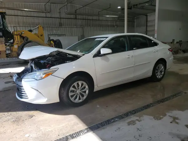 4T1BF1FK5HU437904 2017 TOYOTA CAMRY - Image 1