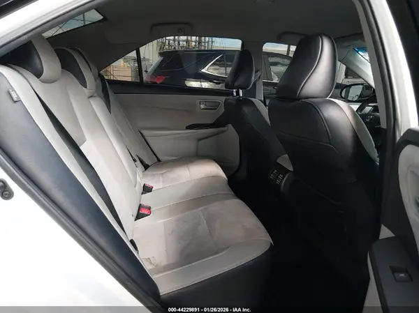 4T1BF1FK5HU441449 2017 TOYOTA CAMRY - Image 8
