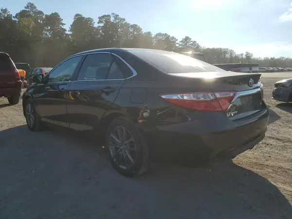4T1BF1FK5HU444187 2017 TOYOTA CAMRY - Image 2