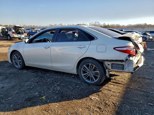 4T1BF1FK5HU445016 2017 TOYOTA CAMRY - Image 2