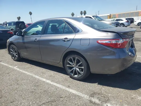 4T1BF1FK5HU446246 2017 TOYOTA CAMRY - Image 2