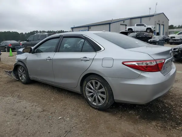 4T1BF1FK5HU447736 2017 TOYOTA CAMRY - Image 2