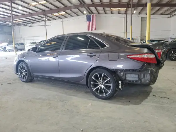 4T1BF1FK5HU448207 2017 TOYOTA CAMRY - Image 2