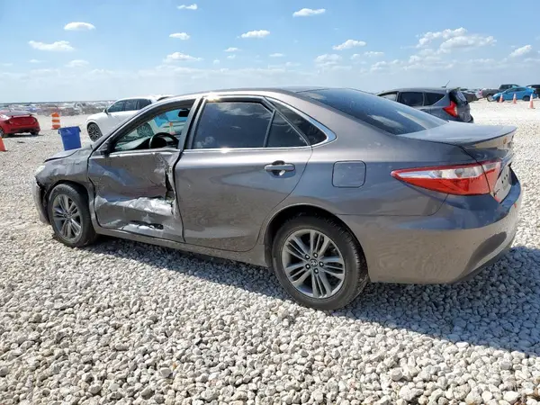4T1BF1FK5HU449681 2017 TOYOTA CAMRY - Image 2