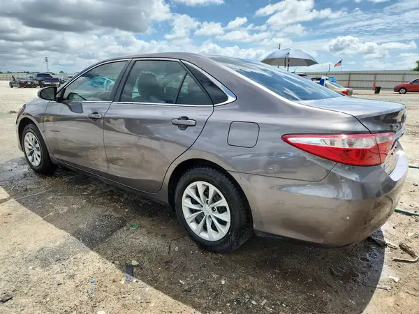 4T1BF1FK5HU453181 2017 TOYOTA CAMRY - Image 2