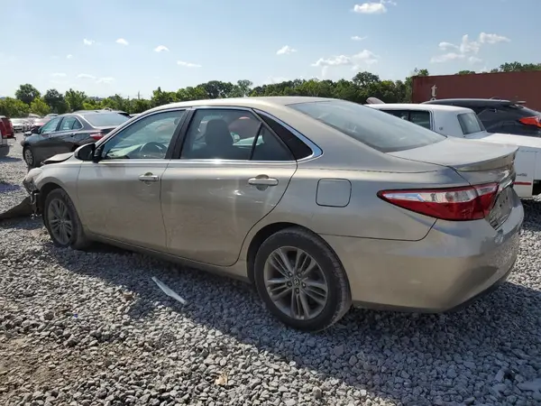 4T1BF1FK5HU453584 2017 TOYOTA CAMRY - Image 2
