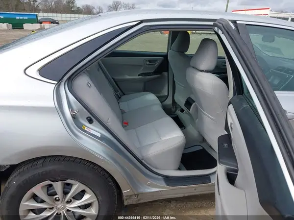 4T1BF1FK5HU617853 2017 TOYOTA CAMRY - Image 8