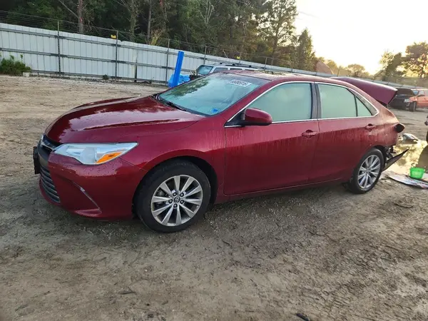 4T1BF1FK5HU617884 2017 TOYOTA CAMRY - Image 1