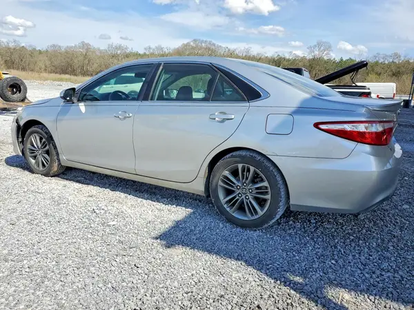 4T1BF1FK5HU619683 2017 TOYOTA CAMRY - Image 2