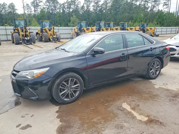 4T1BF1FK5HU622230 2017 TOYOTA CAMRY - Image 1