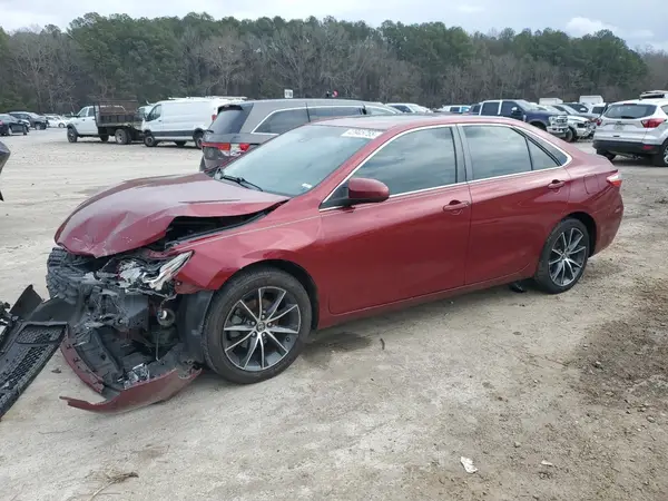 4T1BF1FK5HU623989 2017 TOYOTA CAMRY - Image 1