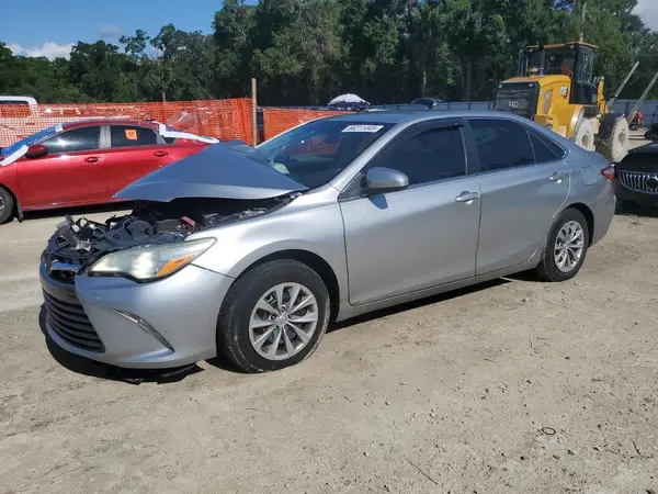 4T1BF1FK5HU628349 2017 TOYOTA CAMRY - Image 1