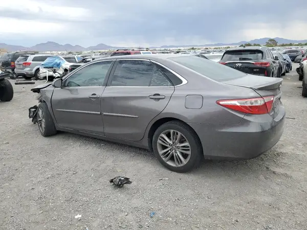 4T1BF1FK5HU629775 2017 TOYOTA CAMRY - Image 2
