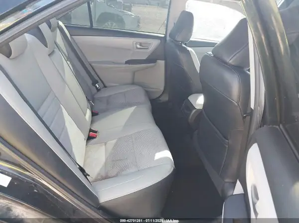 4T1BF1FK5HU634071 2017 TOYOTA CAMRY - Image 8