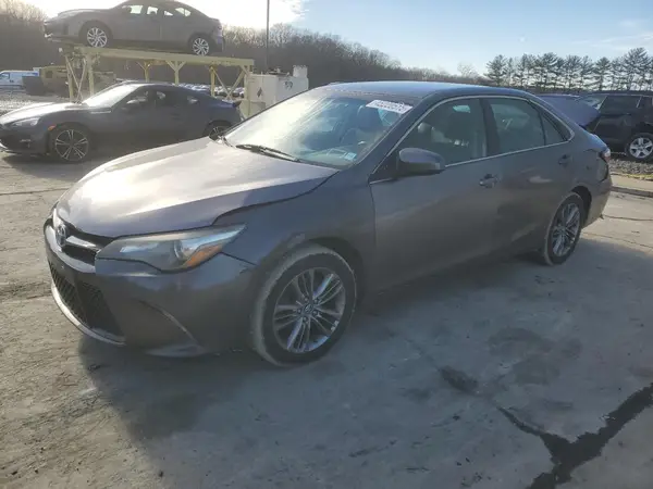 4T1BF1FK5HU636693 2017 TOYOTA CAMRY - Image 1