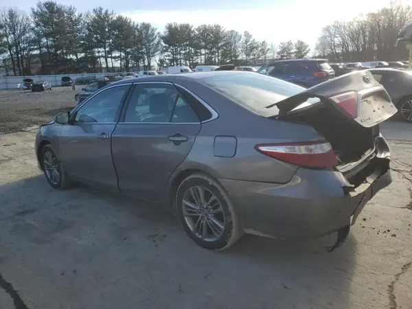 4T1BF1FK5HU636693 2017 TOYOTA CAMRY - Image 2