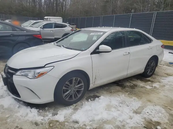 4T1BF1FK5HU637617 2017 TOYOTA CAMRY - Image 1