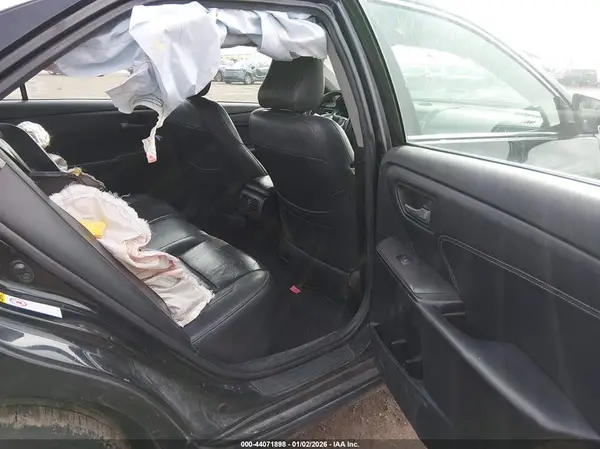 4T1BF1FK5HU638377 2017 TOYOTA CAMRY - Image 8