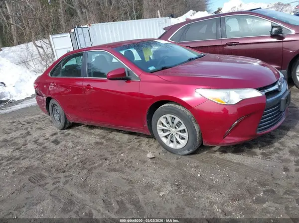 4T1BF1FK5HU639044 2017 TOYOTA CAMRY - Image 1
