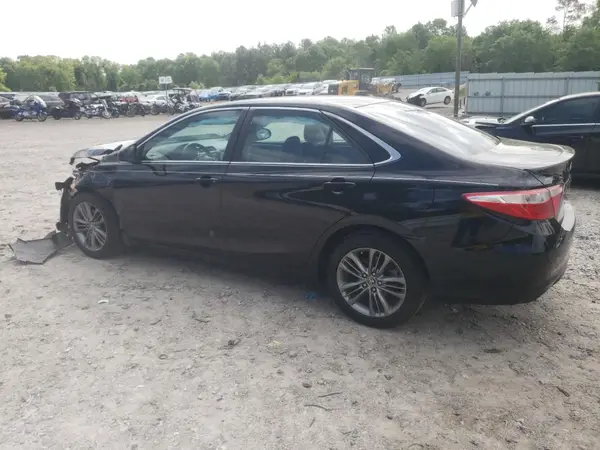 4T1BF1FK5HU641327 2017 TOYOTA CAMRY - Image 2