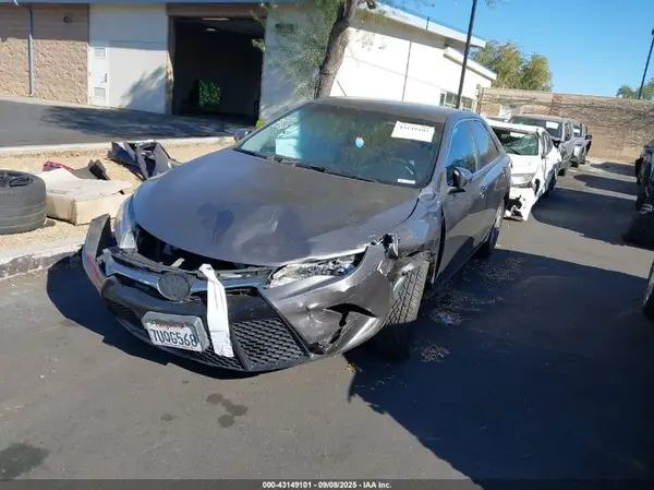 4T1BF1FK5HU643420 2017 TOYOTA CAMRY - Image 2