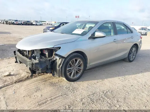 4T1BF1FK5HU644082 2017 TOYOTA CAMRY - Image 2