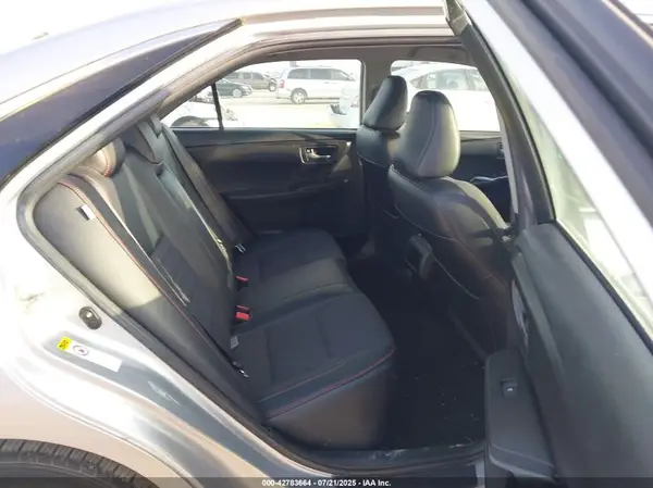 4T1BF1FK5HU644082 2017 TOYOTA CAMRY - Image 8