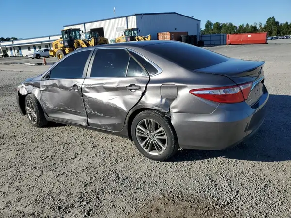 4T1BF1FK5HU646379 2017 TOYOTA CAMRY - Image 2