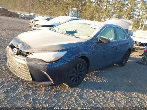 4T1BF1FK5HU648293 2017 TOYOTA CAMRY - Image 2