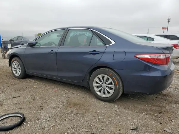 4T1BF1FK5HU650397 2017 TOYOTA CAMRY - Image 2