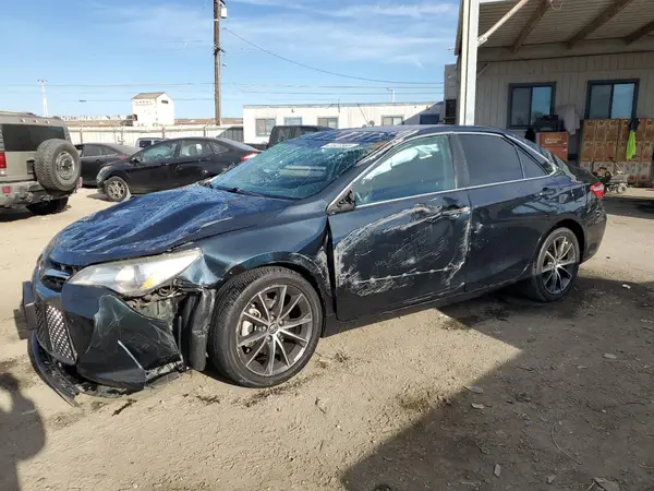 4T1BF1FK5HU650545 2017 TOYOTA CAMRY - Image 1