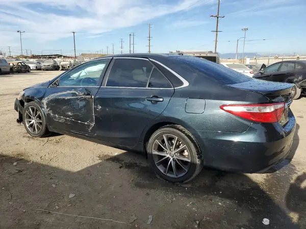 4T1BF1FK5HU650545 2017 TOYOTA CAMRY - Image 2